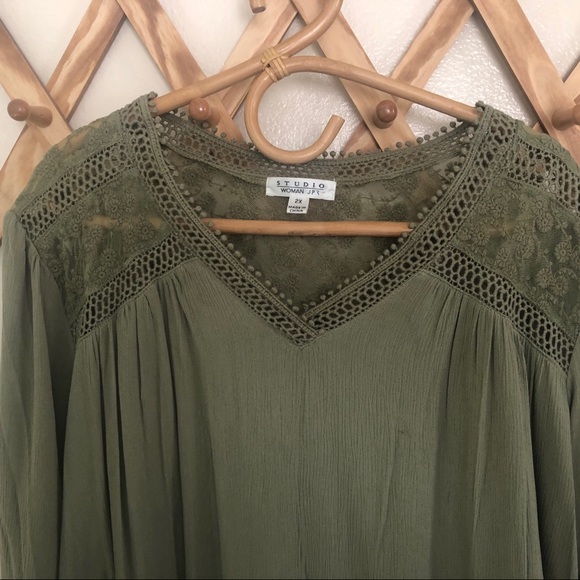 Studio JP Woman’s Army Green Lace Blouse 2X - Picture 2 of 10